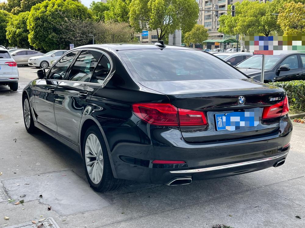 BMW BMW 5-Series