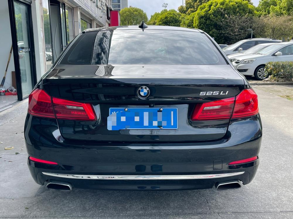 BMW BMW 5-Series
