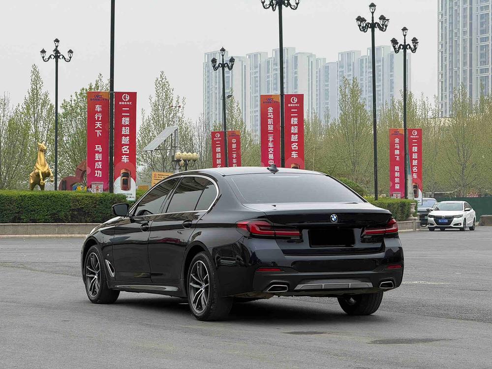 BMW BMW 5-Series