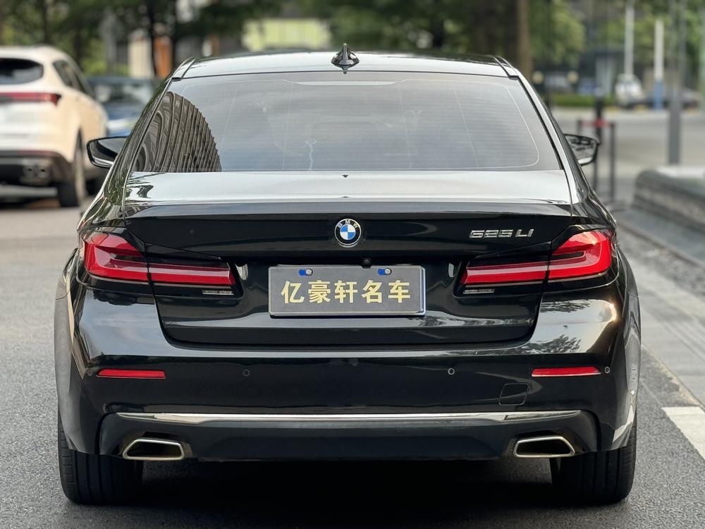 BMW BMW 5-Series