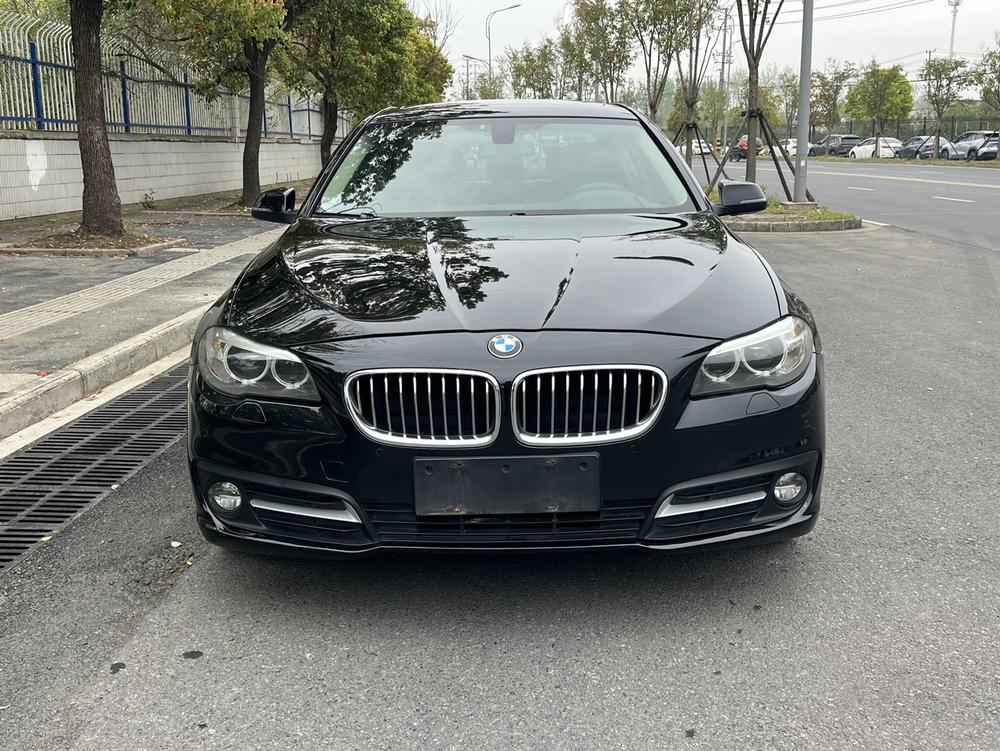 BMW BMW 5-Series