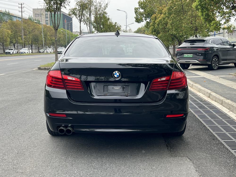 BMW BMW 5-Series