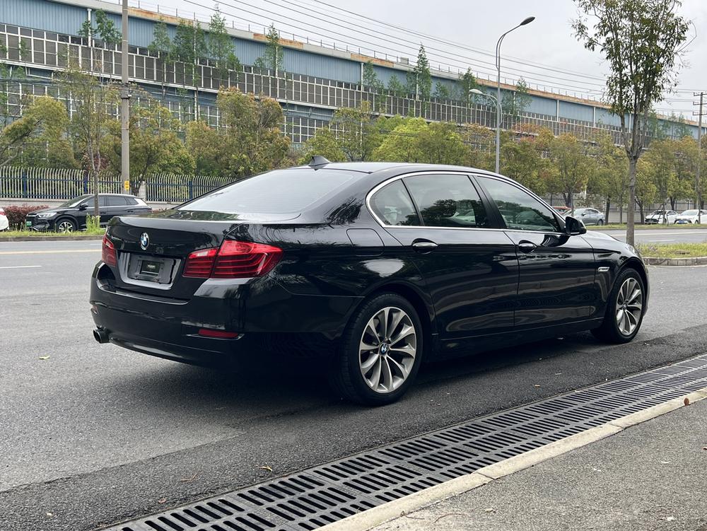 BMW BMW 5-Series