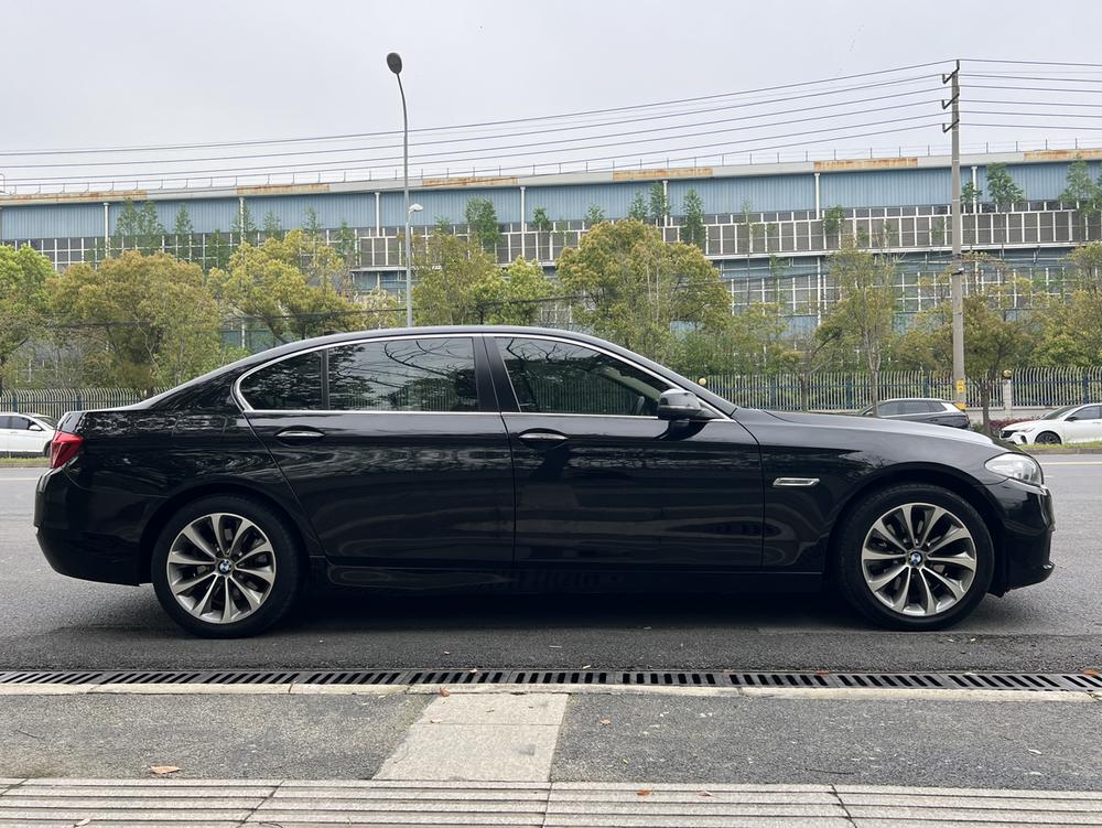 BMW BMW 5-Series