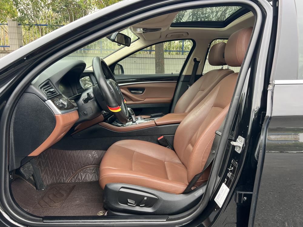 BMW BMW 5-Series