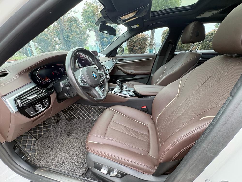 BMW BMW 5-Series