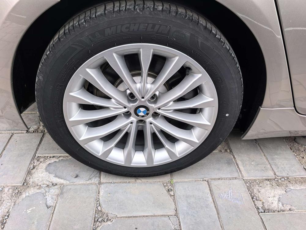 BMW BMW 5-Series