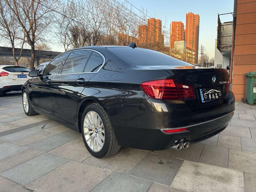 BMW BMW 5-Series