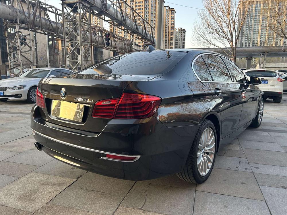 BMW BMW 5-Series