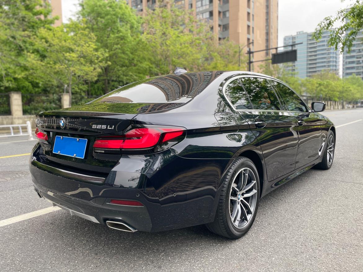 BMW BMW 5-Series