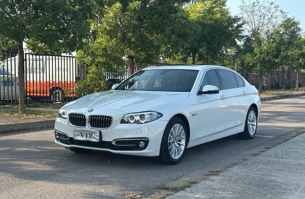 BMW BMW 5-Series