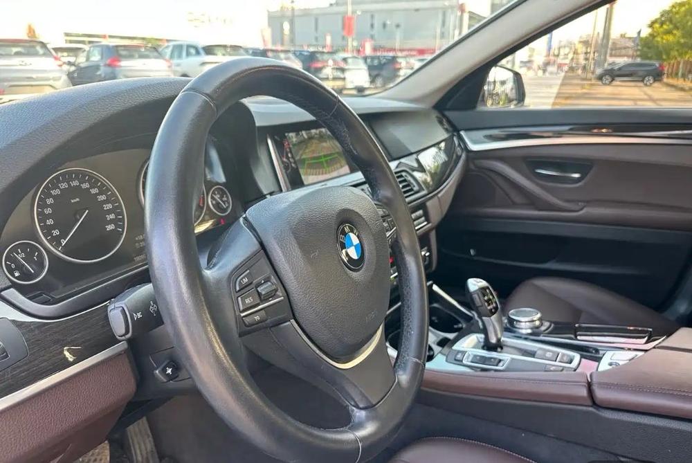BMW BMW 5-Series