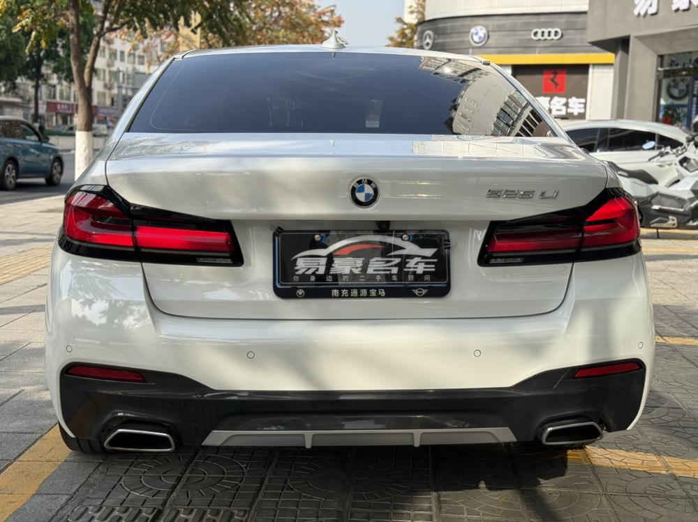 BMW BMW 5-Series