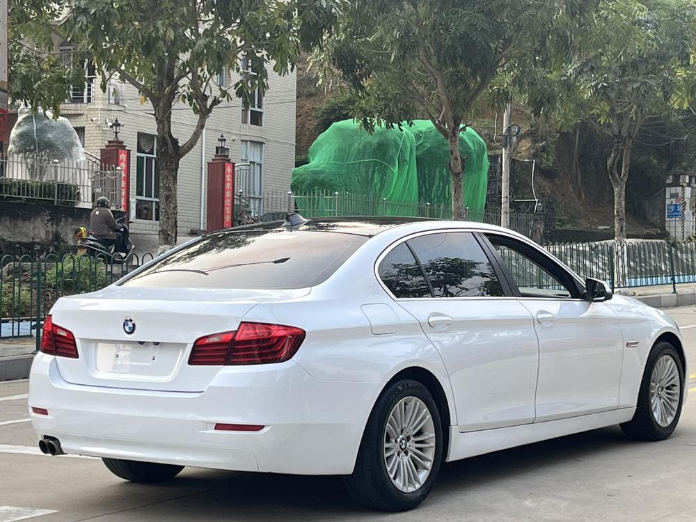BMW BMW 5-Series