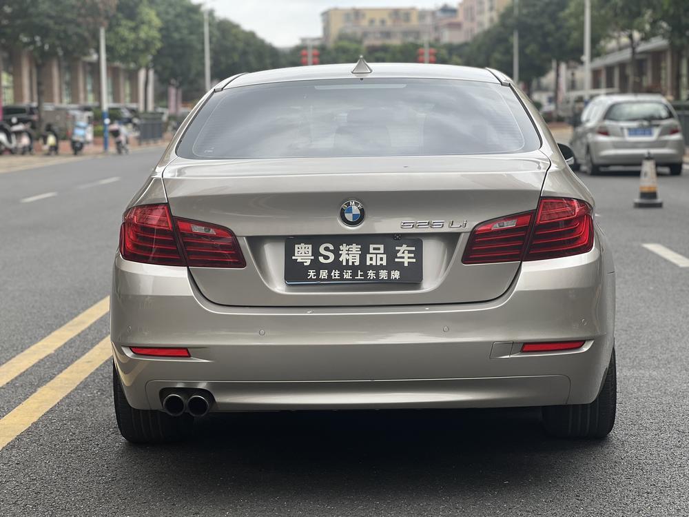 BMW BMW 5-Series