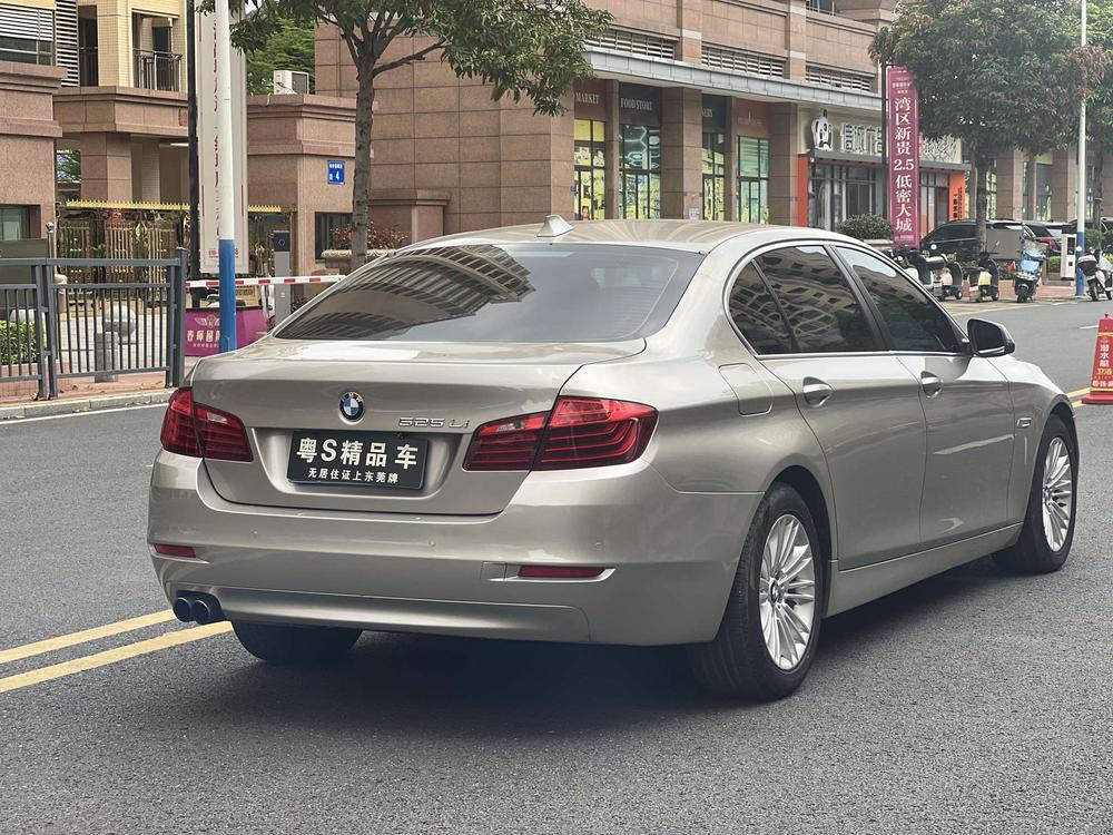 BMW BMW 5-Series