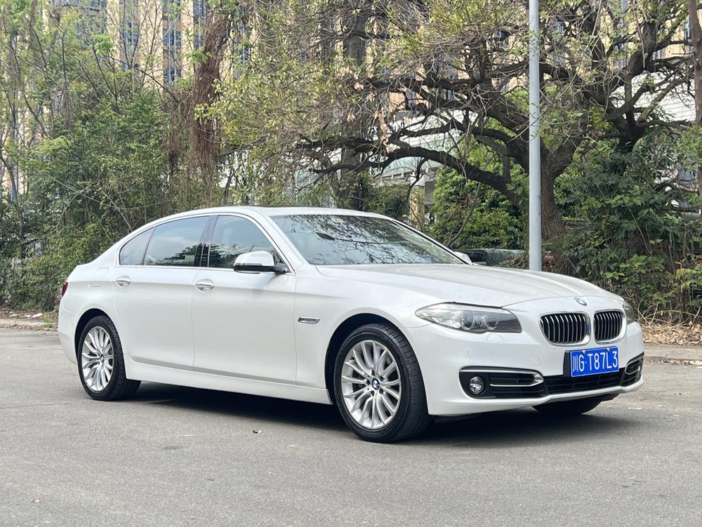 BMW BMW 5-Series