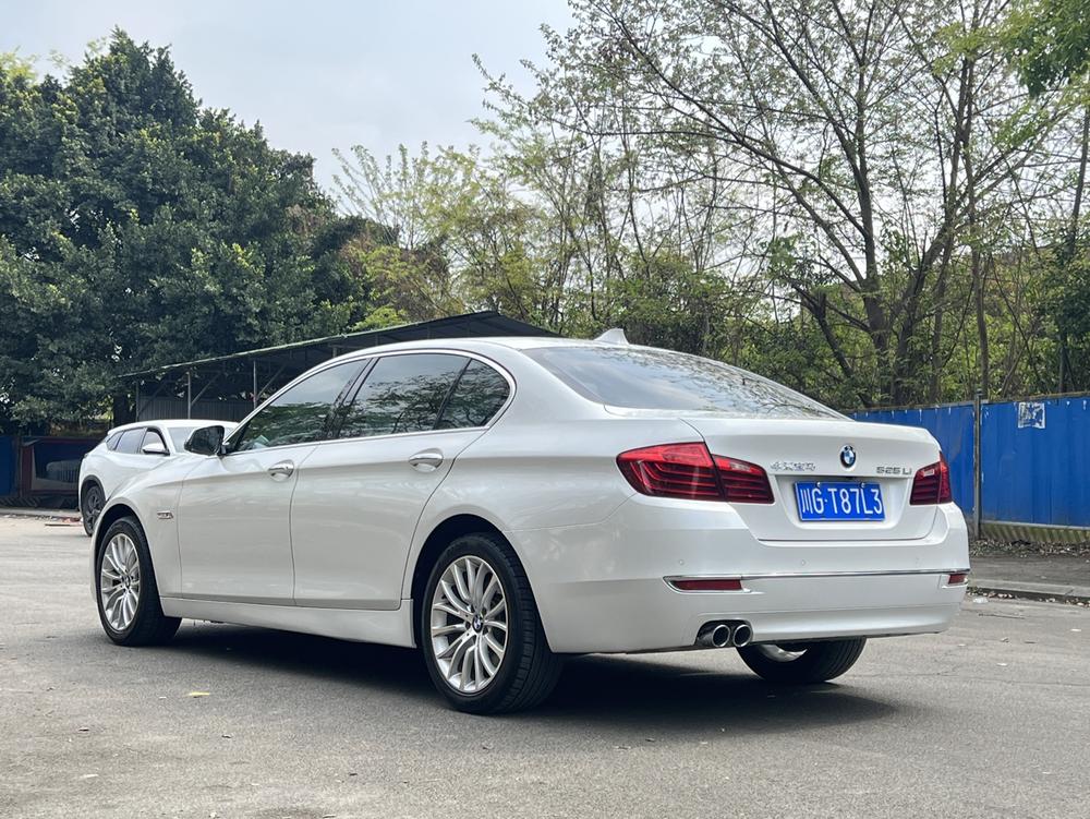 BMW BMW 5-Series