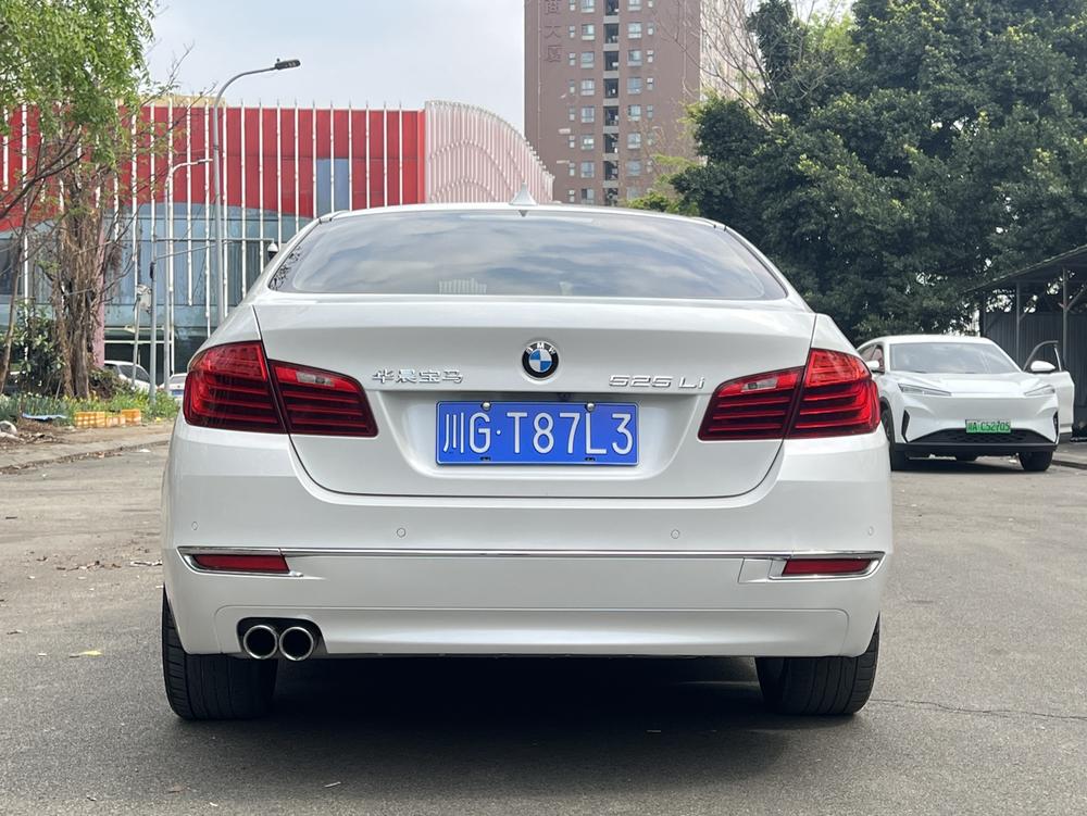 BMW BMW 5-Series