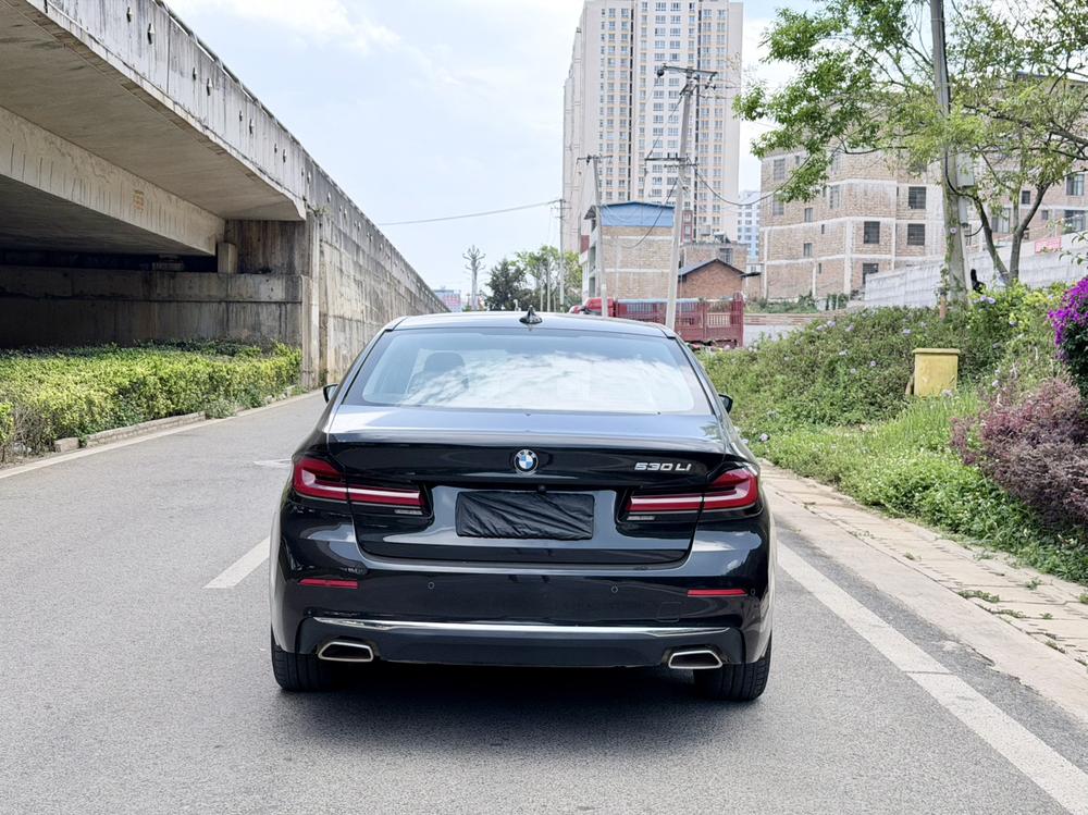 BMW BMW 5-Series