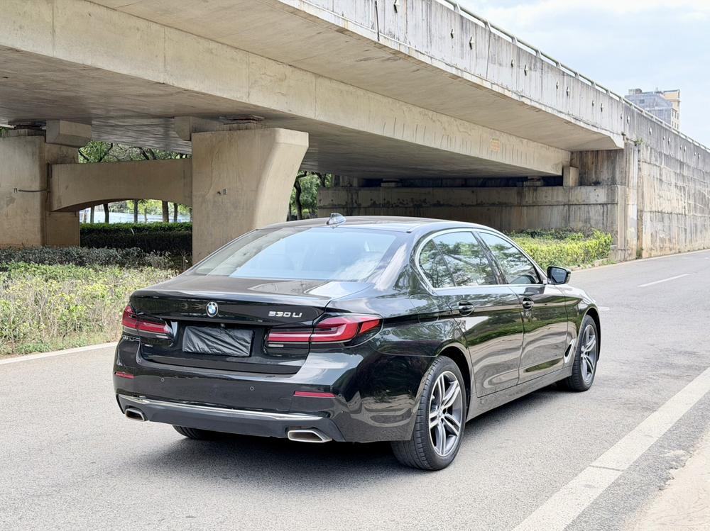 BMW BMW 5-Series