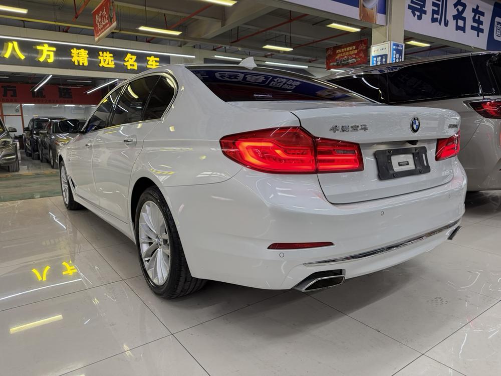 BMW BMW 5-Series