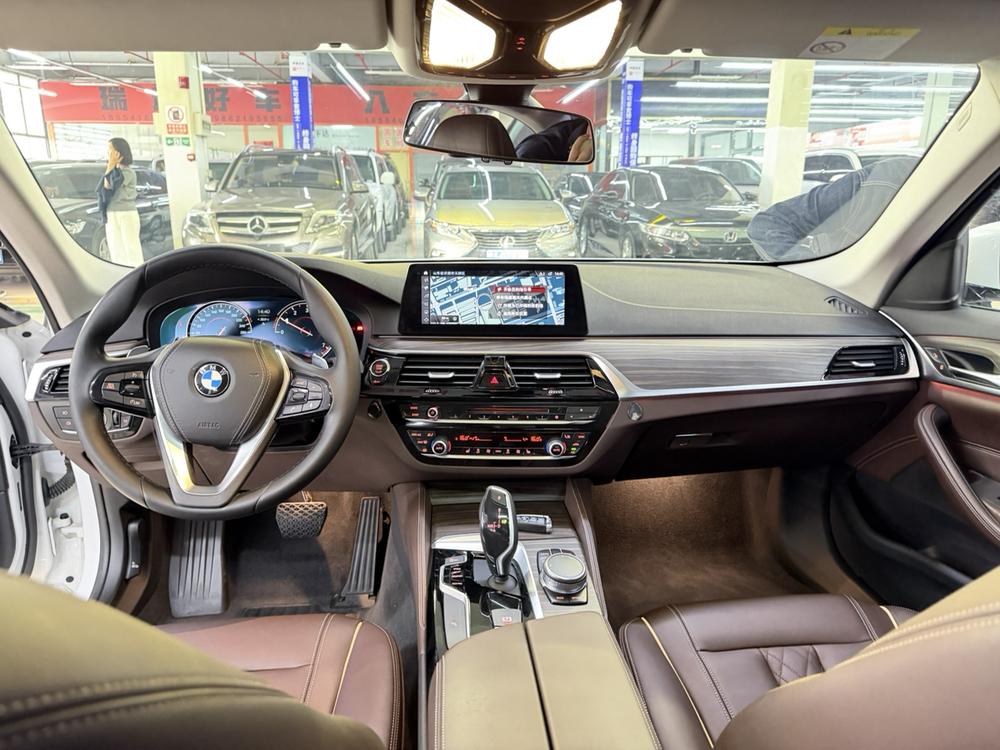 BMW BMW 5-Series