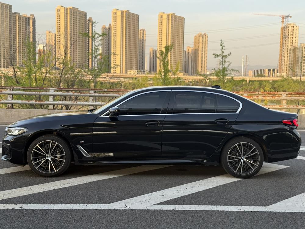 BMW BMW 5-Series