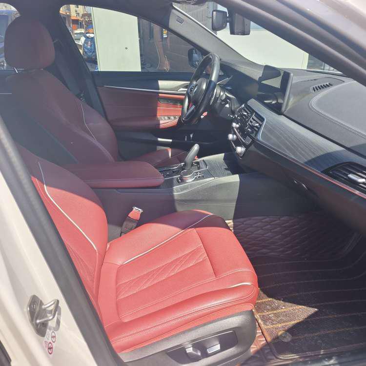 BMW BMW 5-Series
