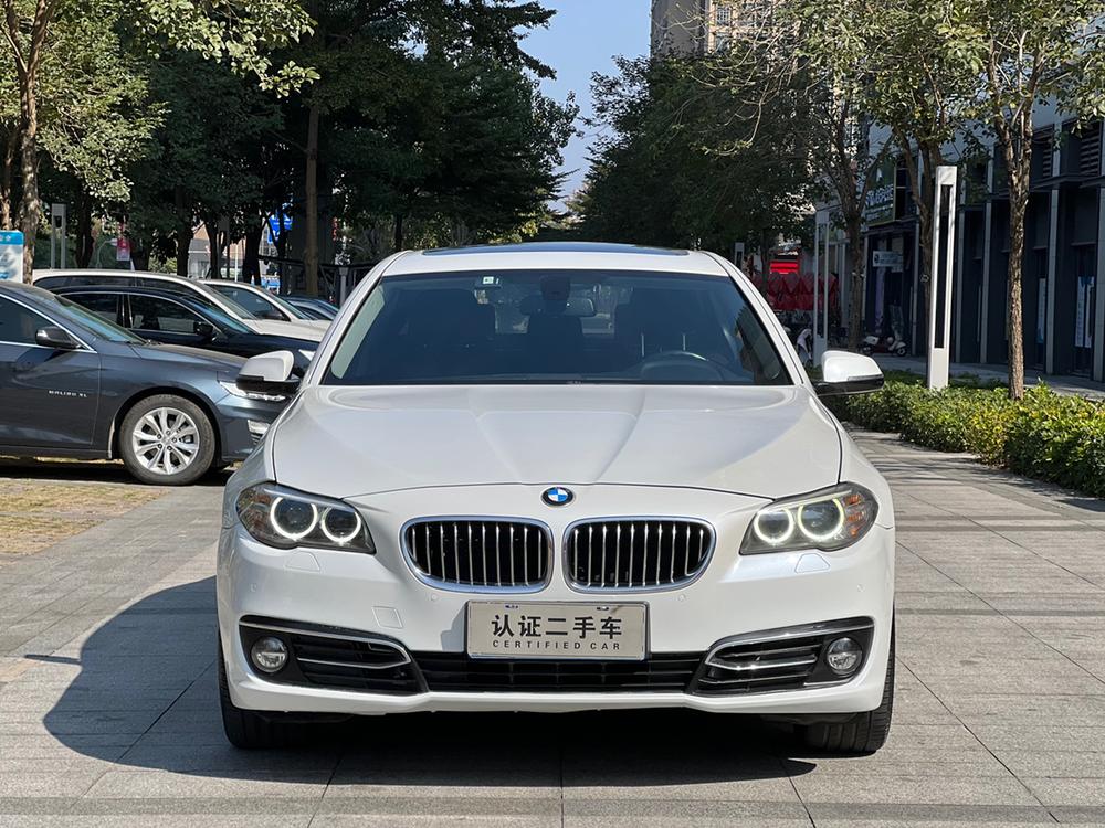 BMW BMW 5-Series