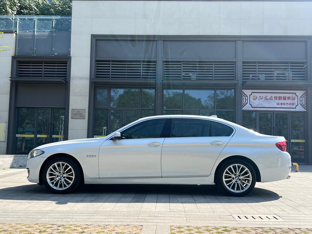 BMW BMW 5-Series