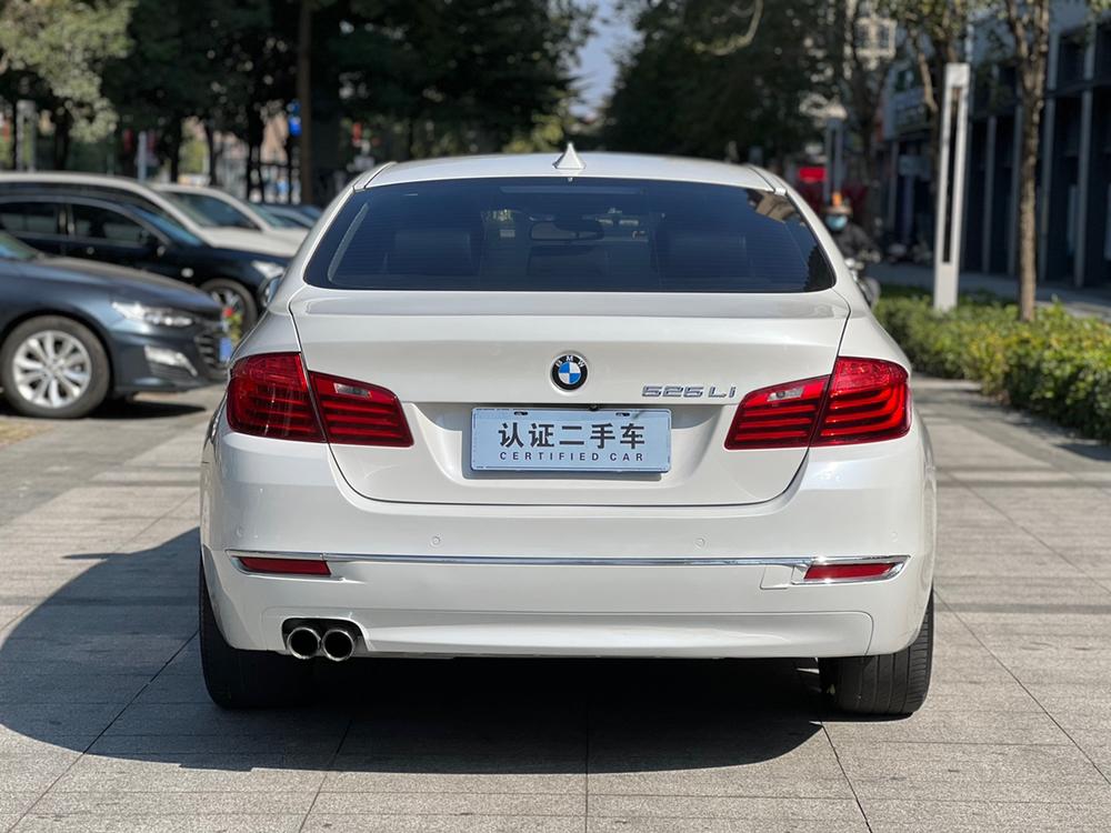 BMW BMW 5-Series