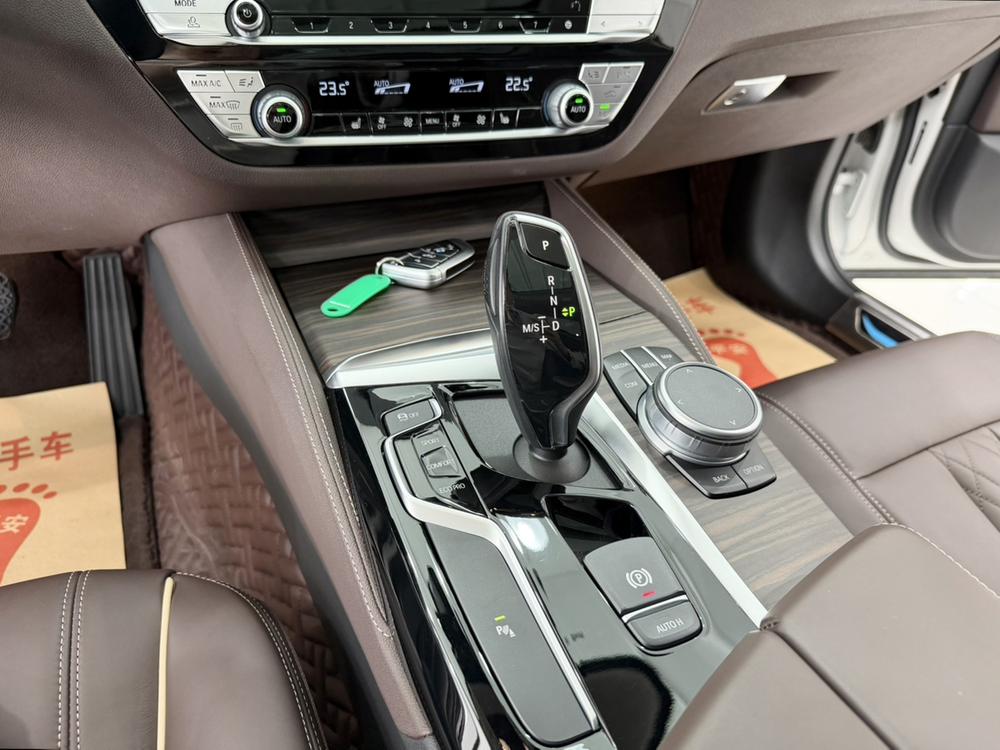 BMW BMW 5-Series