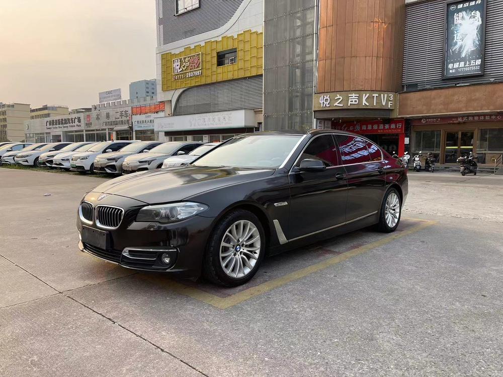 BMW BMW 5-Series