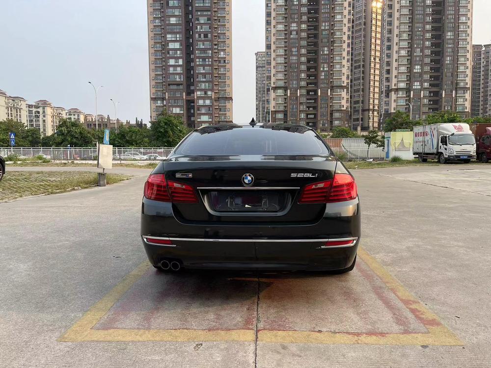 BMW BMW 5-Series