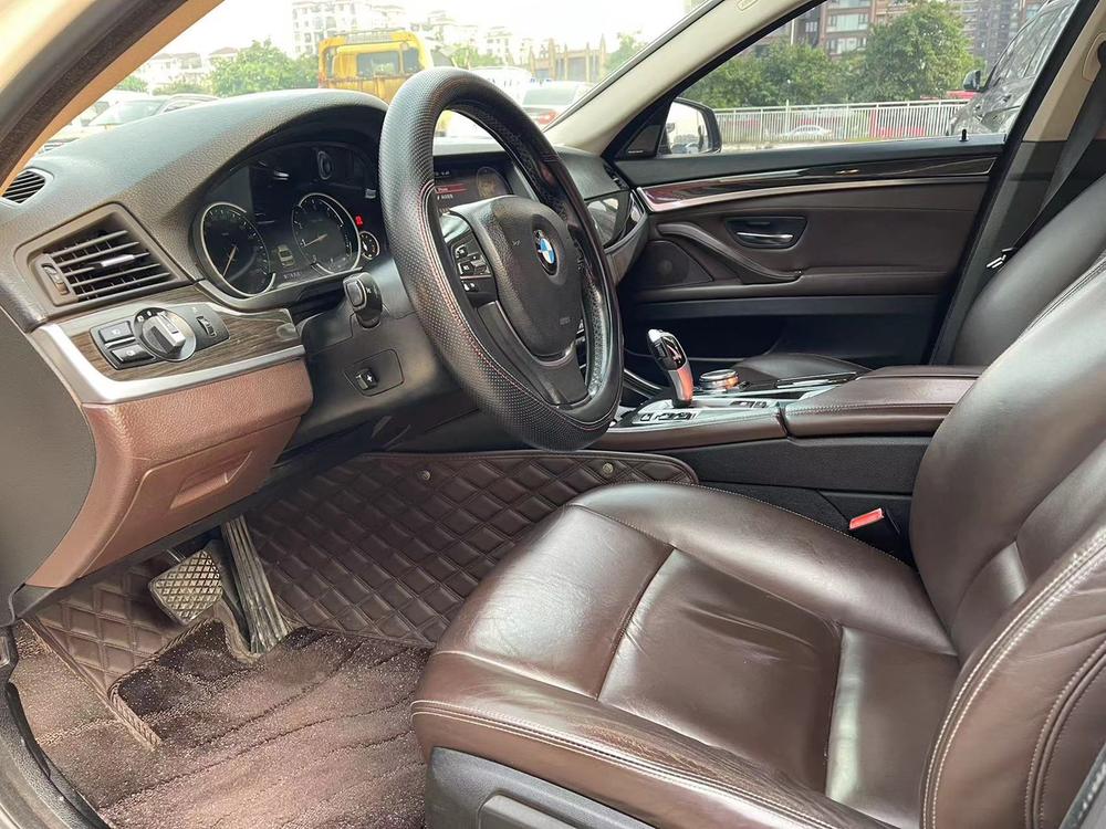BMW BMW 5-Series