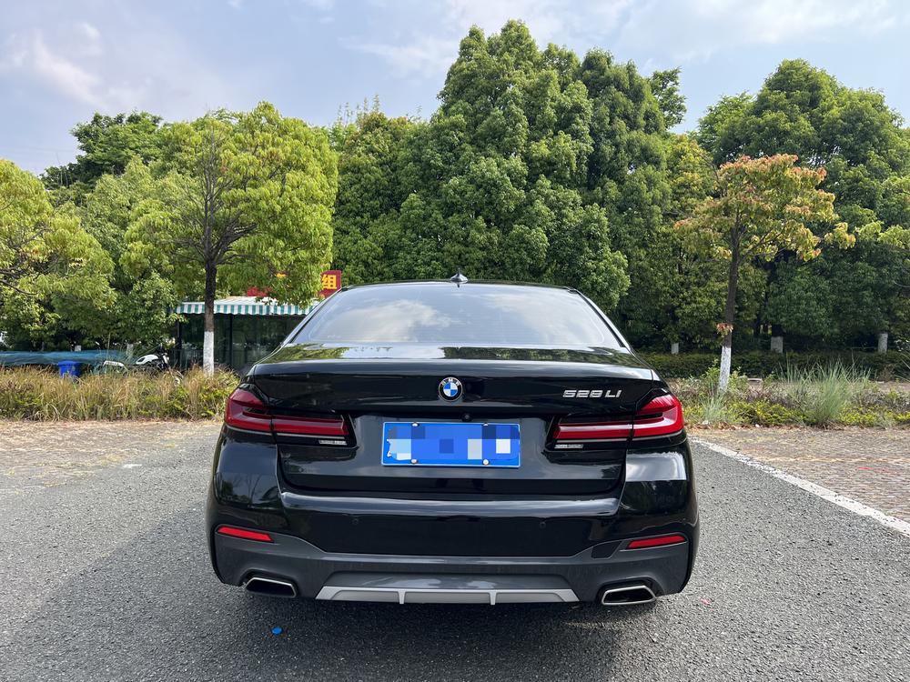 BMW BMW 5-Series