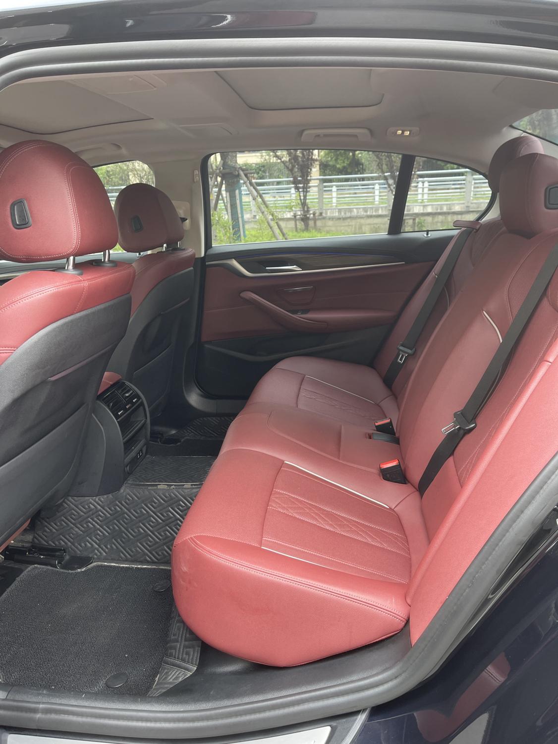 BMW BMW 5-Series