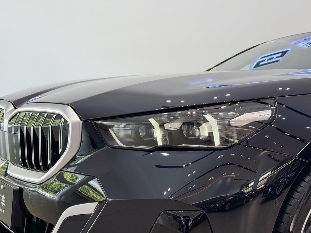 BMW BMW 5-Series