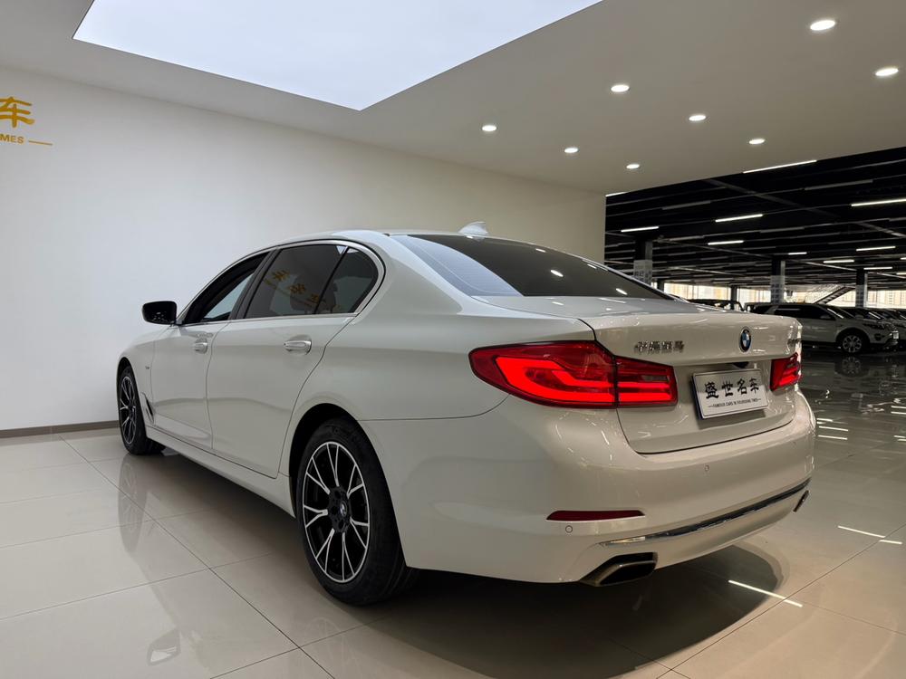 BMW BMW 5-Series