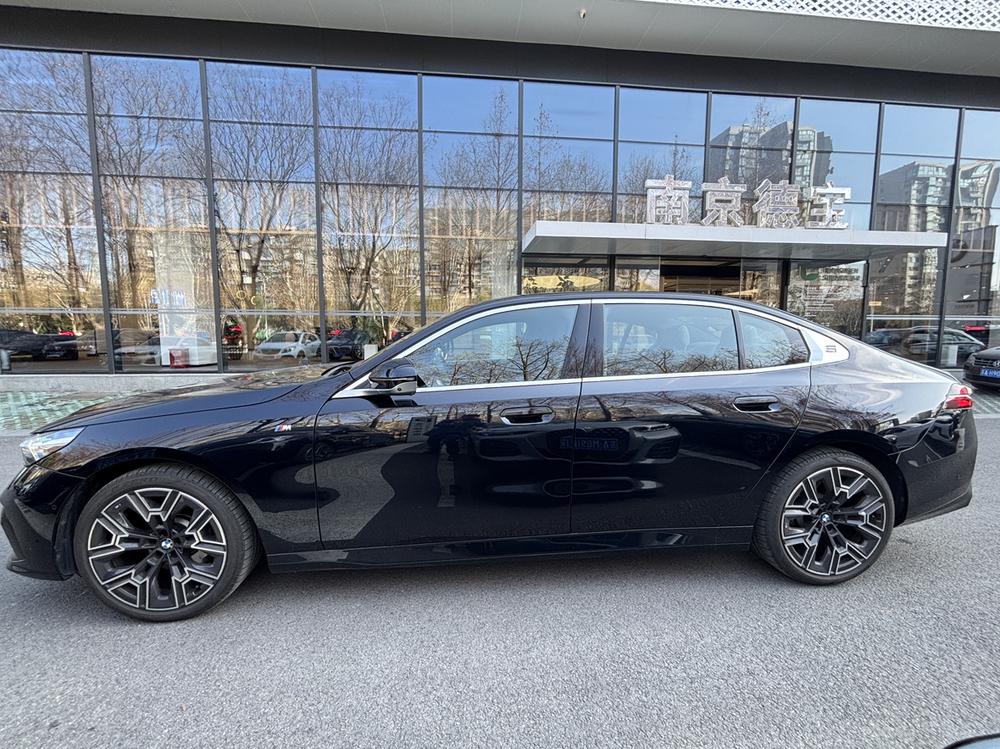 BMW BMW 5-Series
