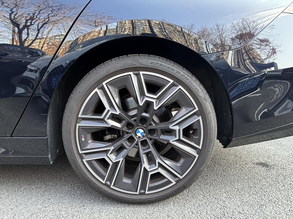 BMW BMW 5-Series