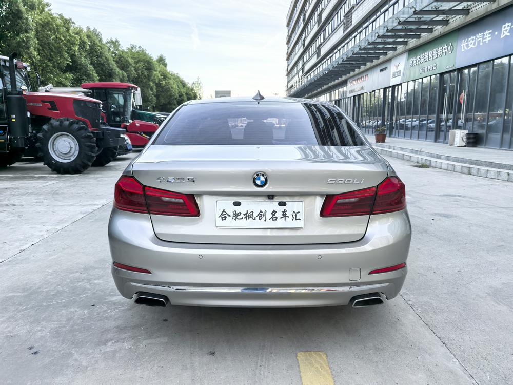 BMW BMW 5-Series