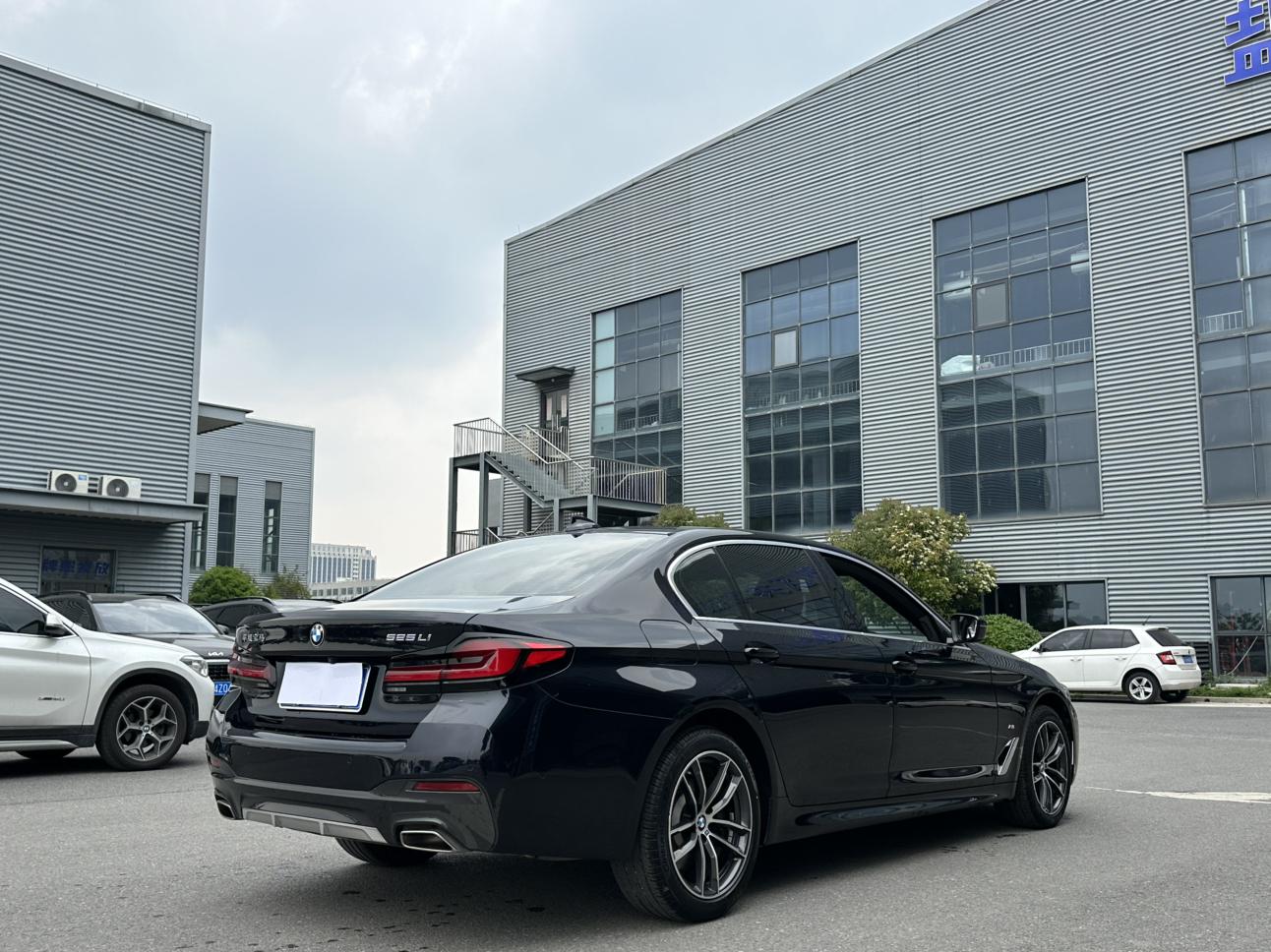 BMW BMW 5-Series
