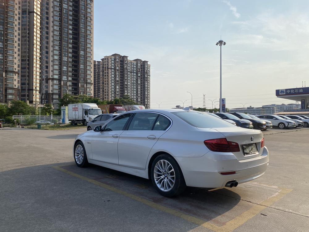 BMW BMW 5-Series