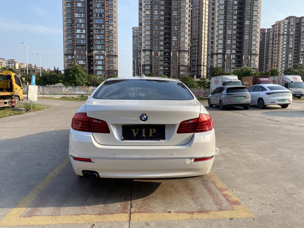 BMW BMW 5-Series