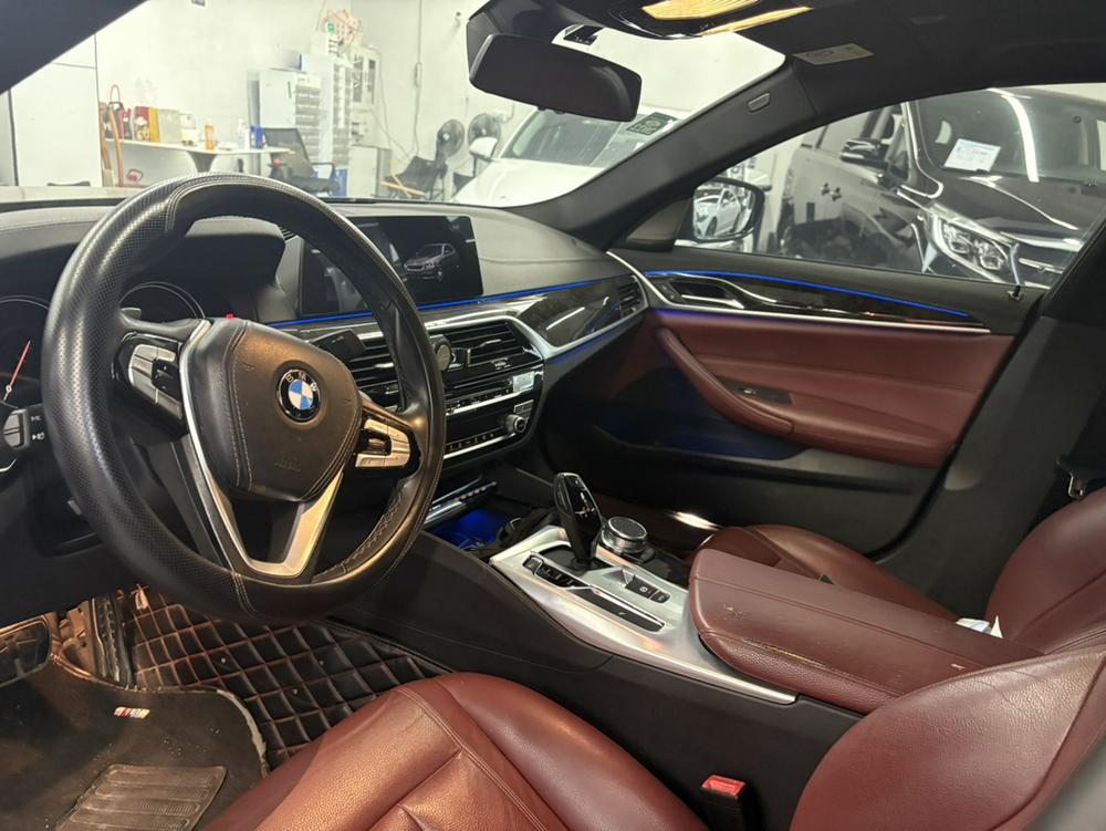 BMW BMW 5-Series