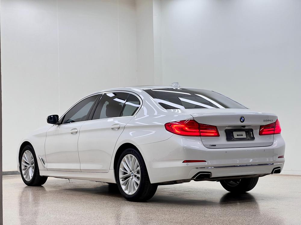 BMW BMW 5-Series