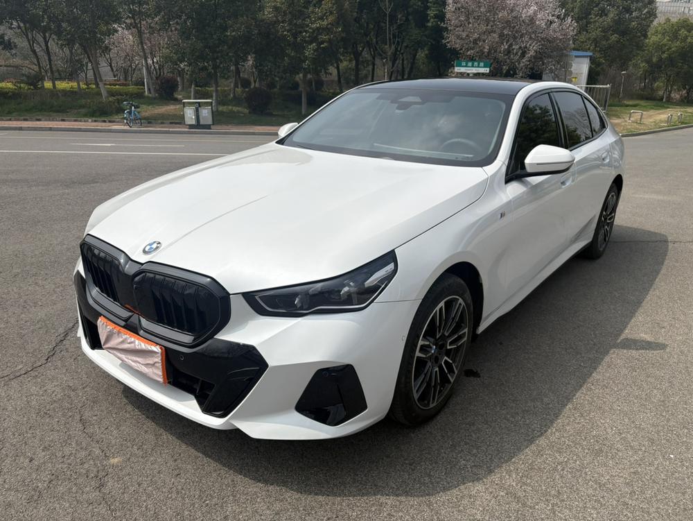 BMW BMW 5-Series