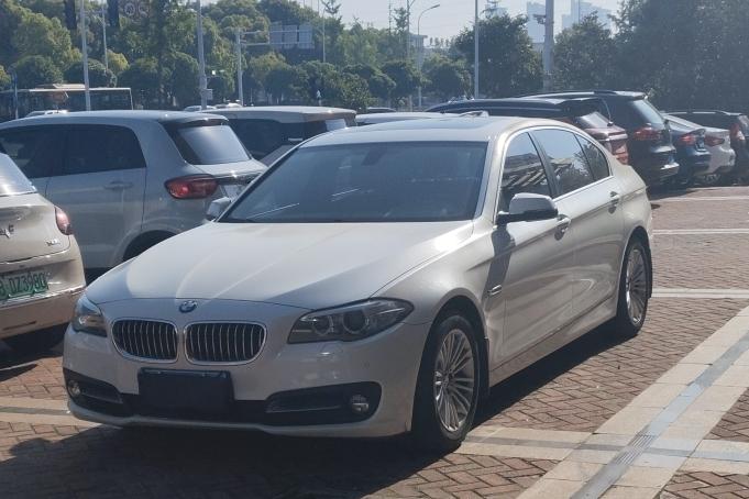 BMW BMW 5-Series